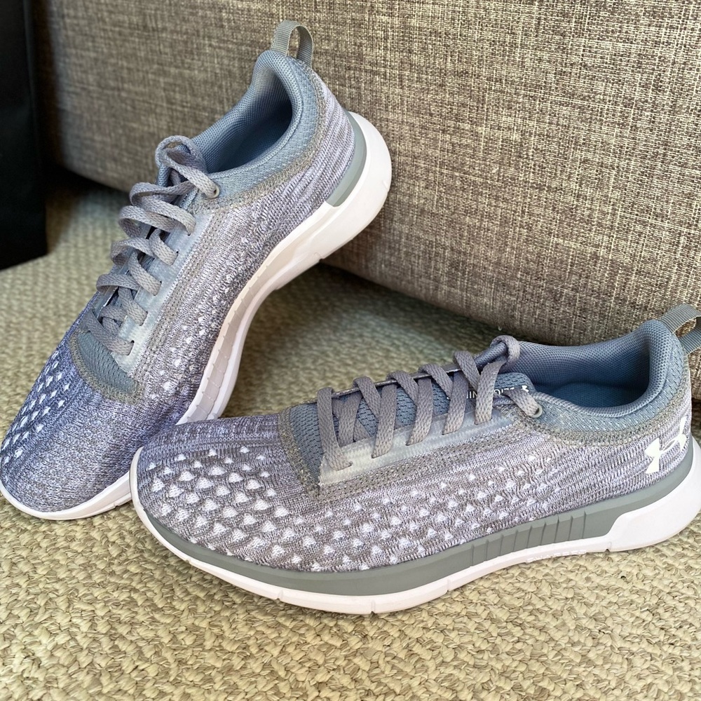 Women’s Under Armour Lightening 2 Running Shoes